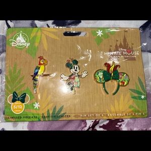 Minnie Mouse main attraction tiki room pins